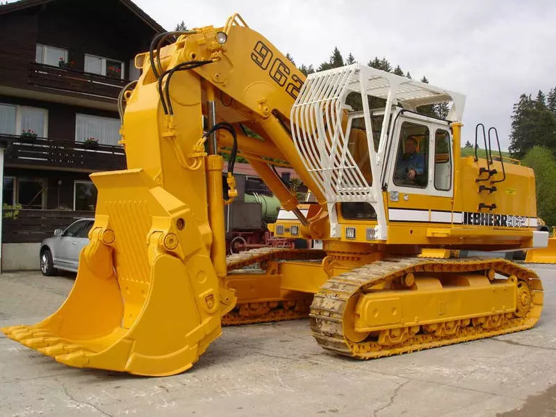 продам дешево в Алматы спецтехнику