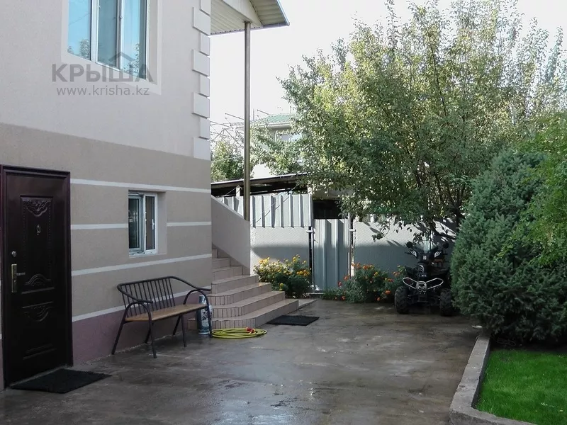 Дом - 270 м2 Саина Райымбека офис,  жилье