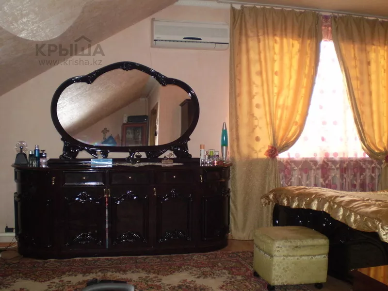 Дом - 270 м2 Саина Райымбека офис,  жилье 4