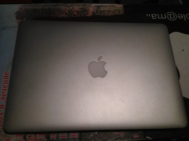Верхняя крышка Apple MacBook Air 13 A1369 без матрицы