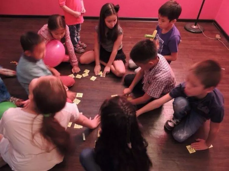 ораторское искусство, актерское мастерство, режиссура, вокал 4