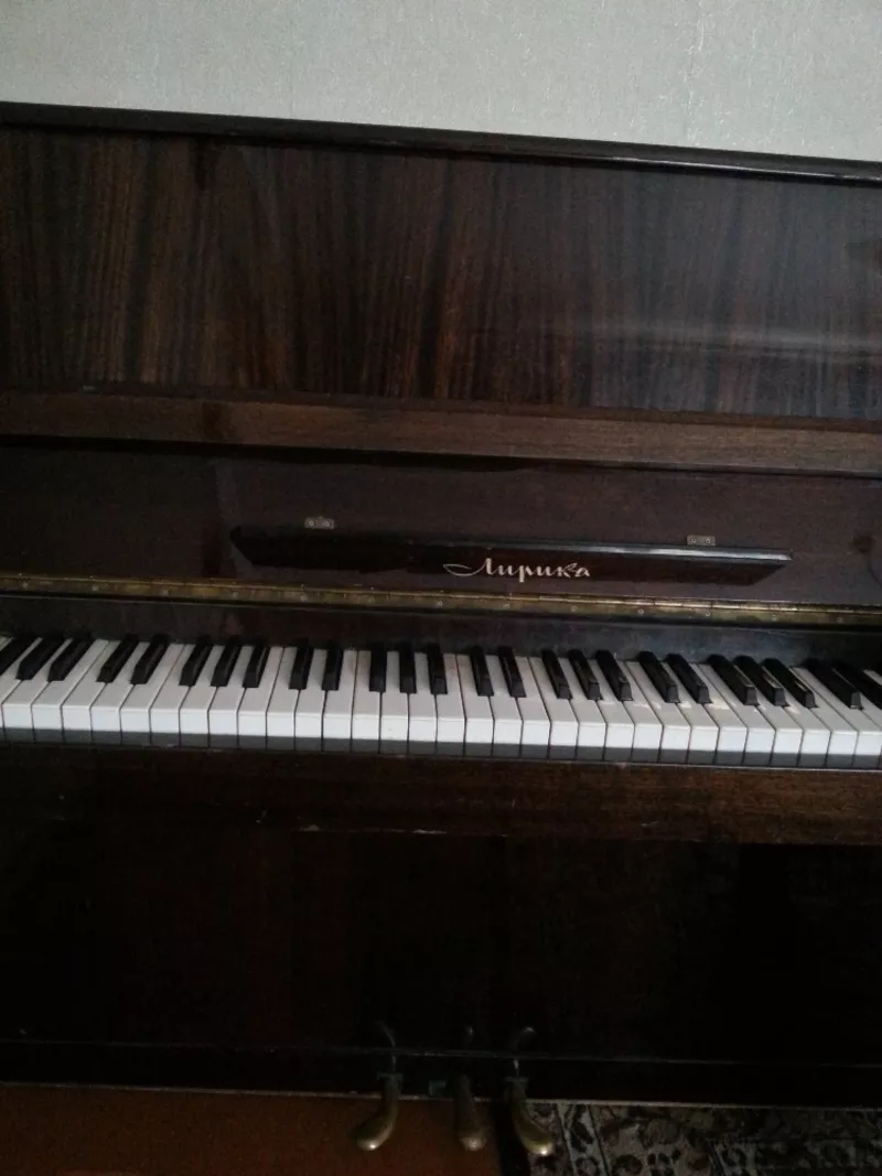 продам пианино 