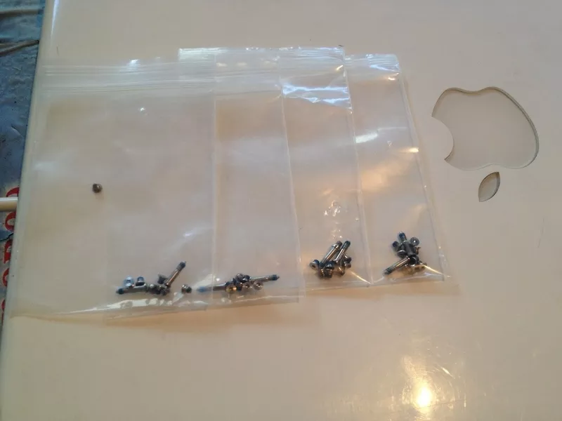 Комплект болтов MacBook Air  screws 