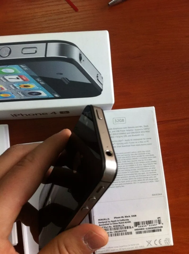 новый оригинальный телефон Apple iPhone 4S 32Gb официально под заказ. 2