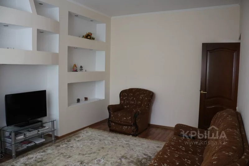 3-комнатная квартира,  Достык 270 — Омарова за 173 000 $ 