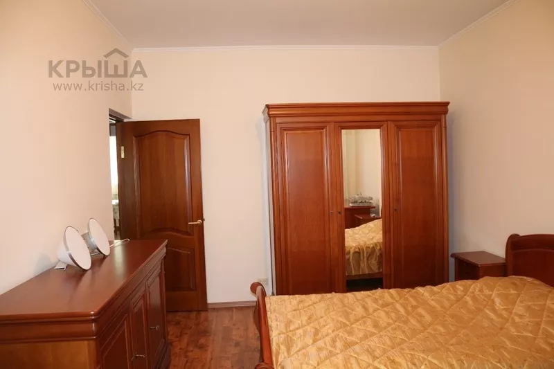 3-комнатная квартира,  Достык 270 — Омарова за 173 000 $  4