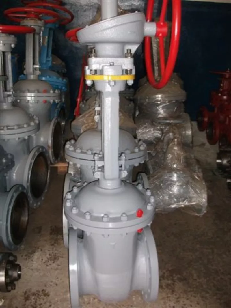 Задвижка стальная 30с915нж Ру40