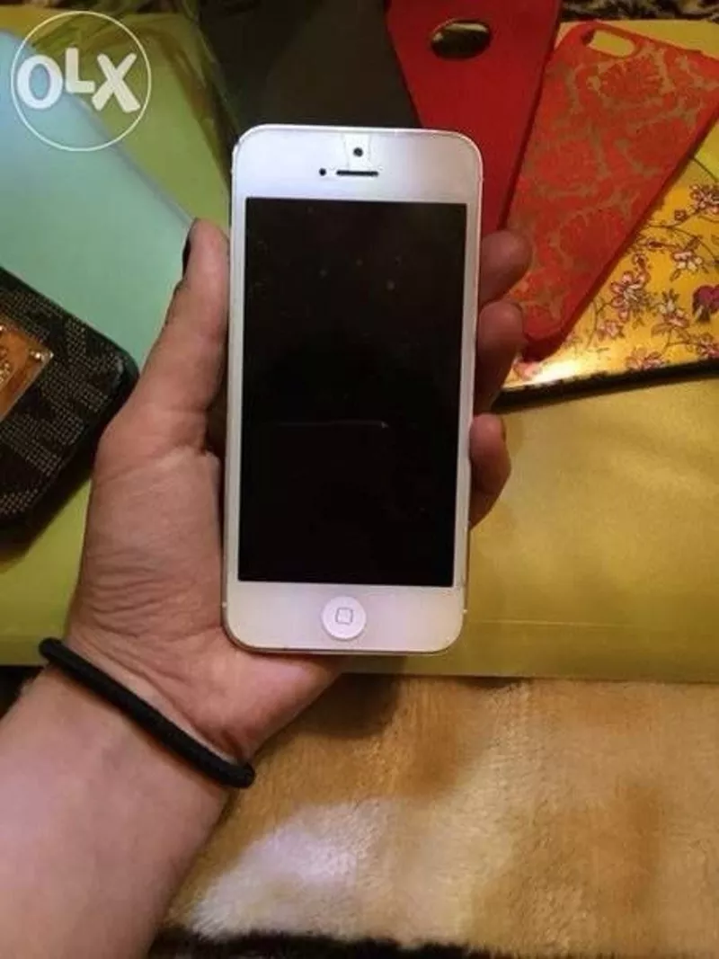 Продам Iphone 5 (32gb) white