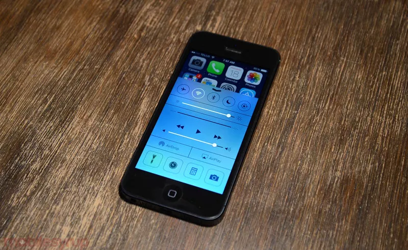 Продам срочно Айфон 5 черного цвета, iOS 8.1.1 4