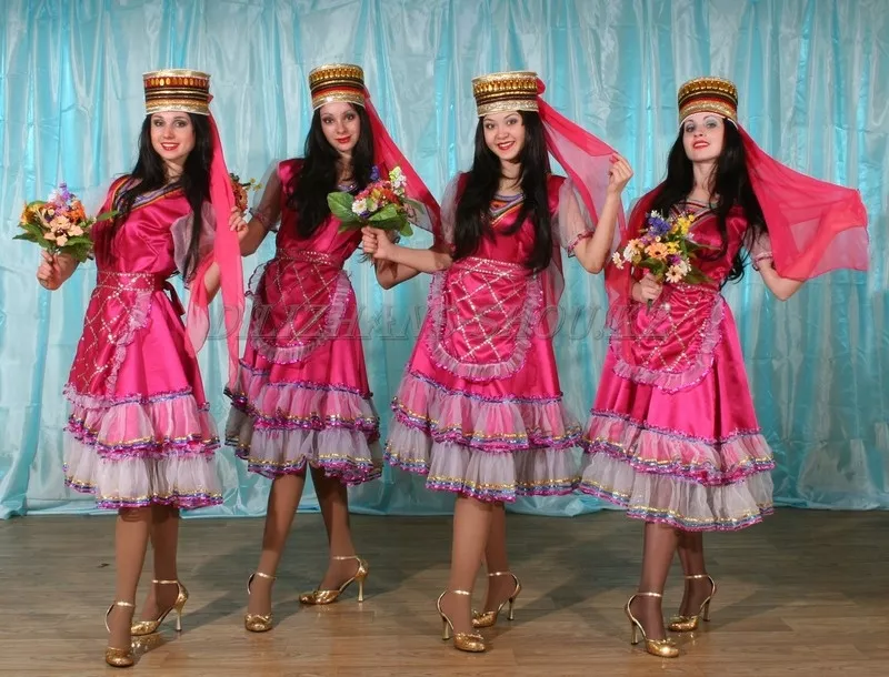 Колоритные Татарские национальные костюмы в Алматы на прокат 2