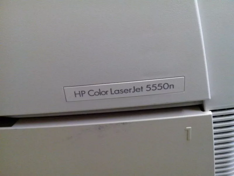 цветной лазерный принтер HP Color laserjet 5550N 2