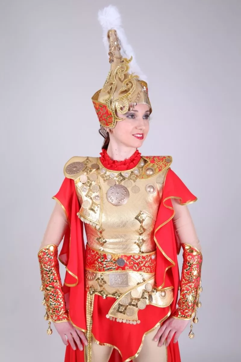 Казахские женские стилизованные костюмы воинов на прокат в Алматы