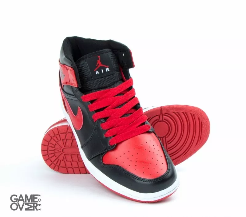 Nike Air Jordan Retro 1 Black/Red. 4
