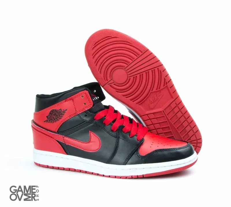 Nike Air Jordan Retro 1 Black/Red. 5