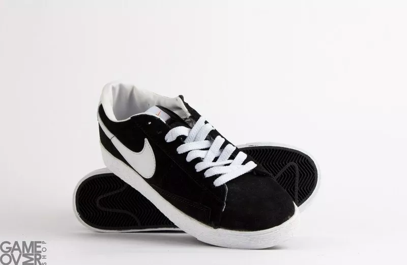 Nike Blazer Low Black/White Icon 2