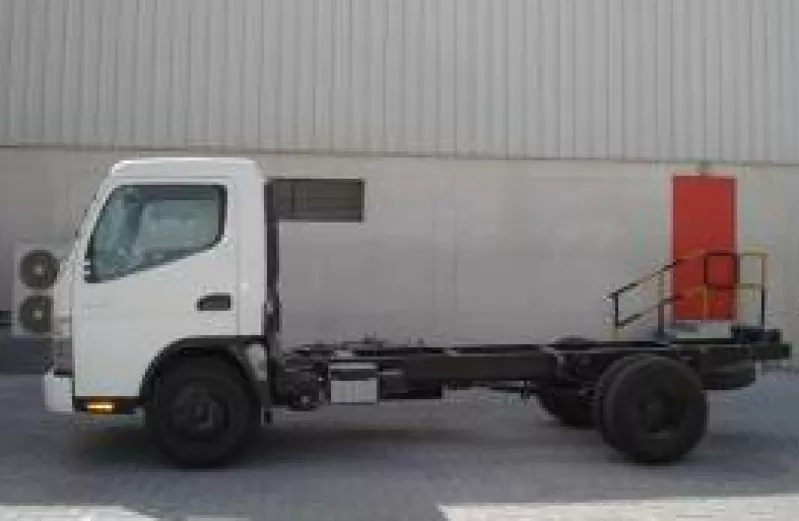 Новый грузовой Mitsubishi Fuso Canter 4