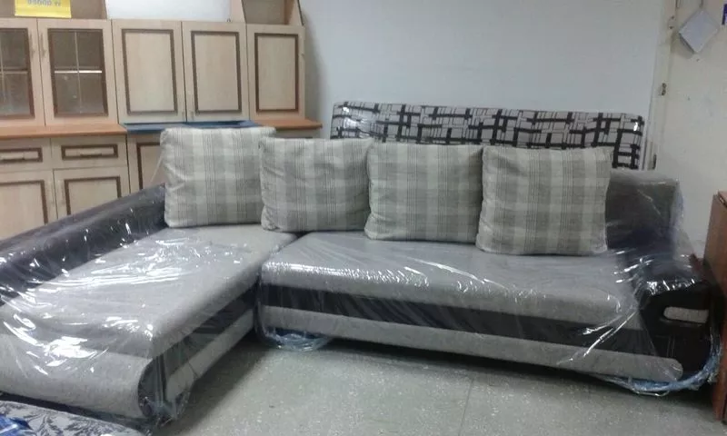 Современный угловой диван 