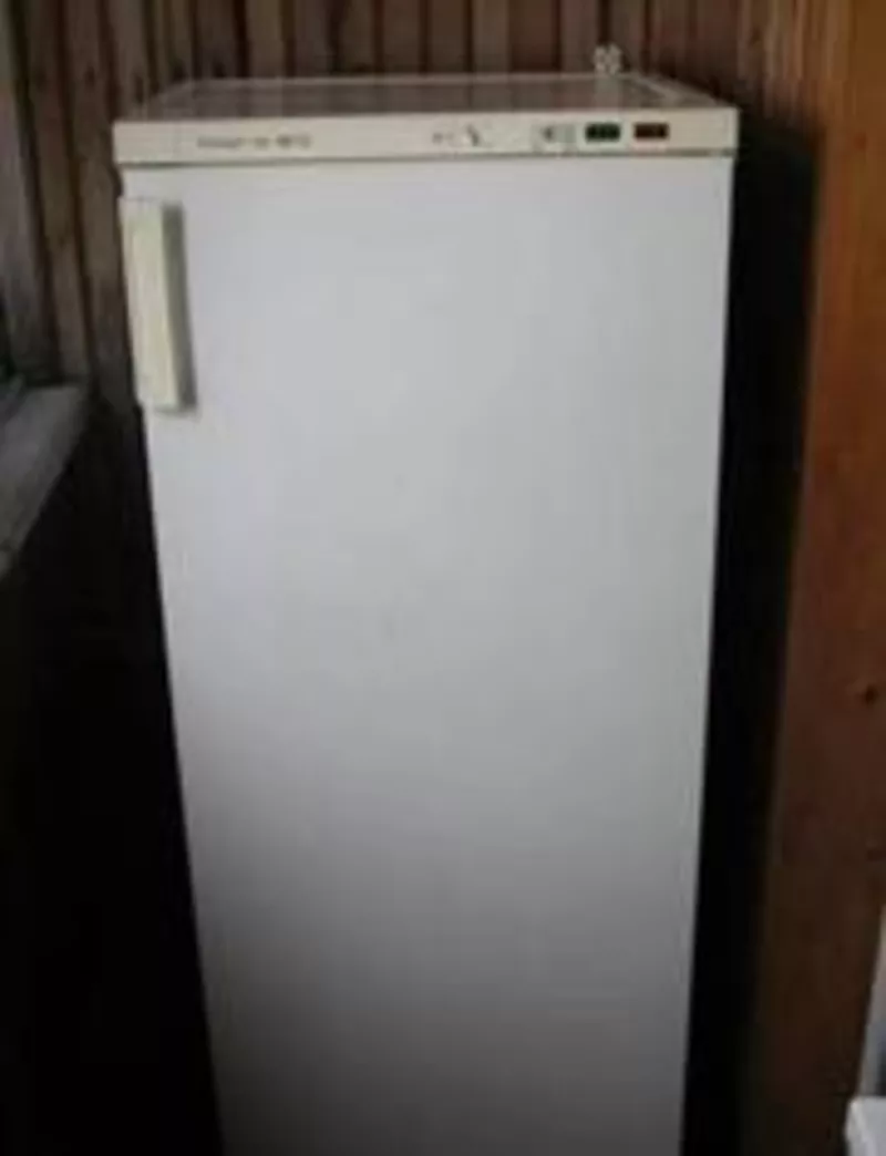Продам холодильники для аптеки 2 штуки