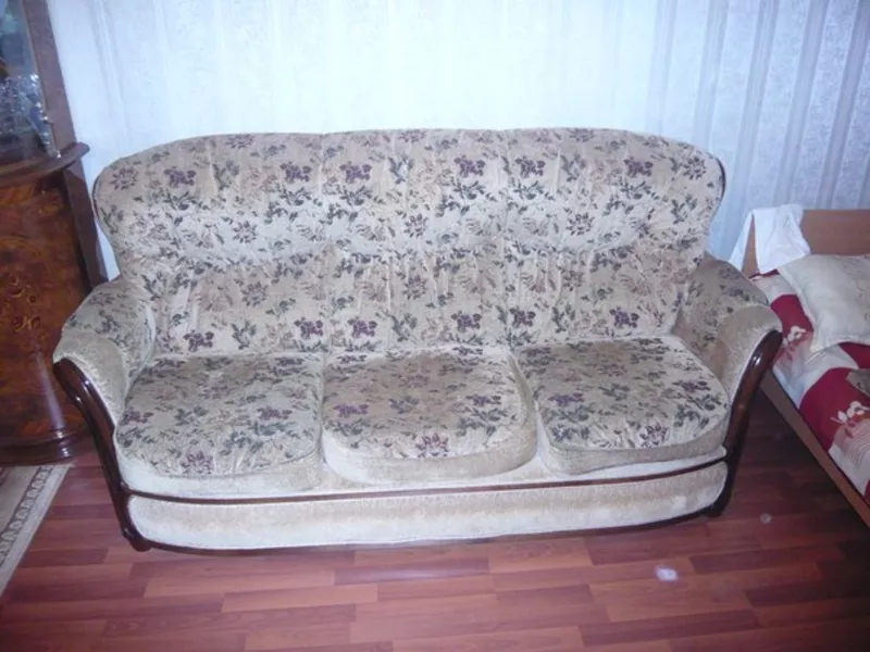 продам диван - раскладушку +2 кресла 2