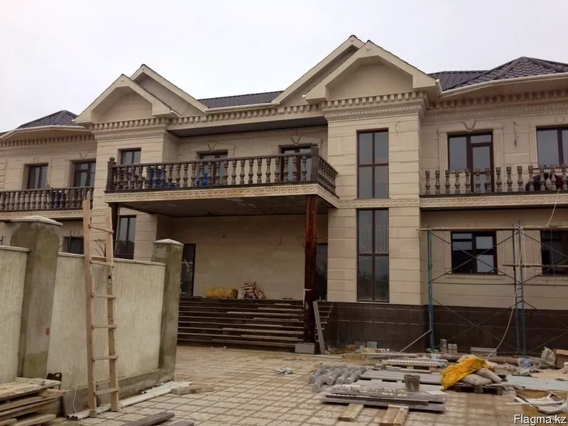 Монтаж травертина, гранита