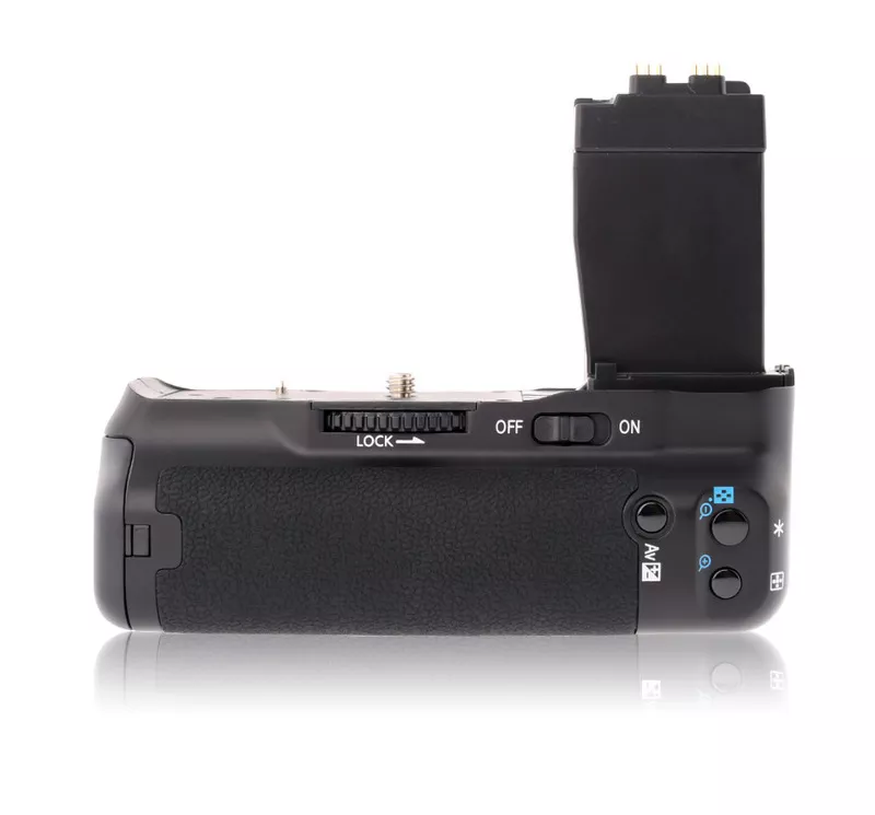 Продам фотоаппарат EOS Rebel T4i(650d)   CANON EF-S 18-135 mm f/3.5-5. 3