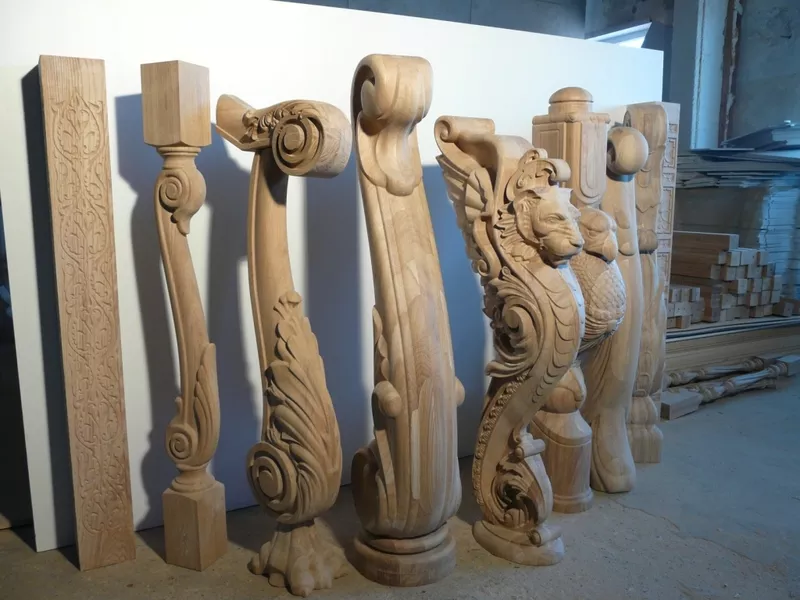 Художественно- декоративные балясины из дерева ручной работы