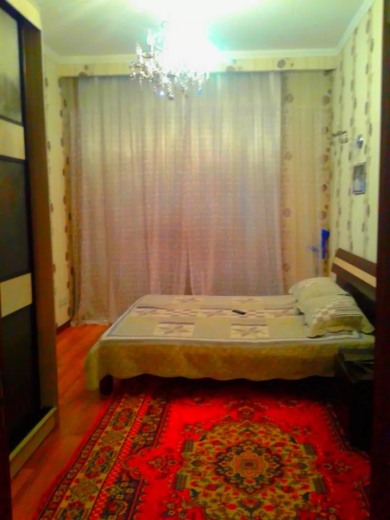 3-комнатная квартира,  Брусиловского 4