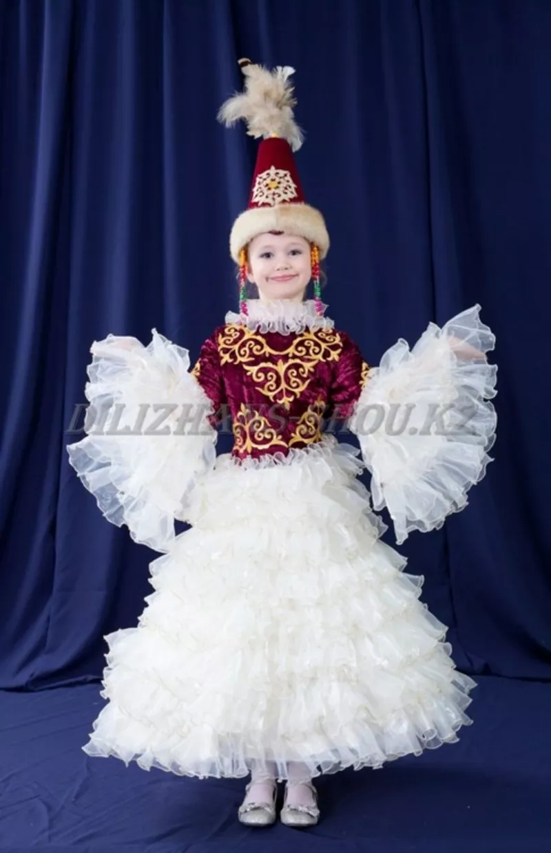 Казахские национальные костюмы на наурыз 2