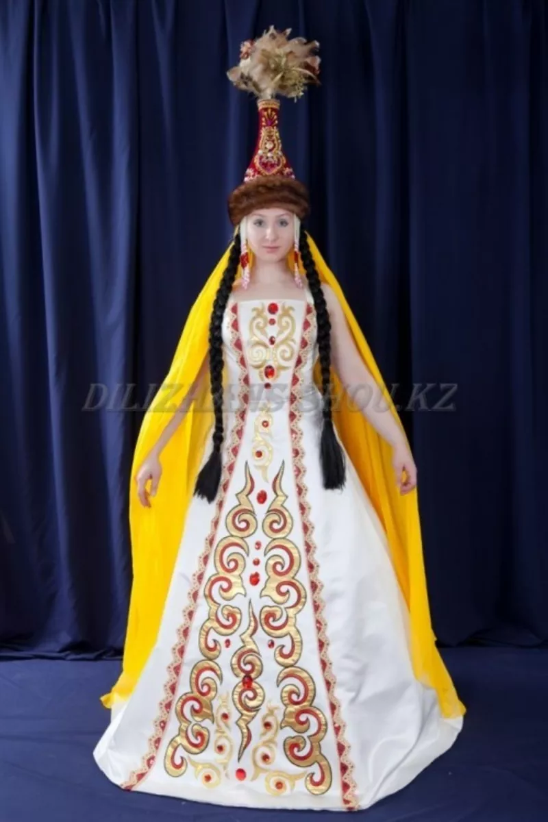Казахские национальные костюмы на наурыз 4