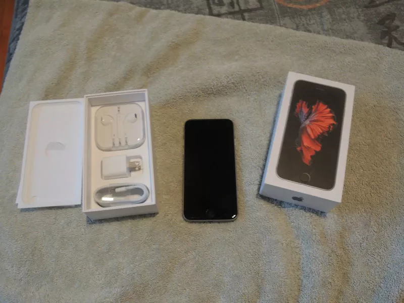  Apple iPhone 6s 64GB spies gray