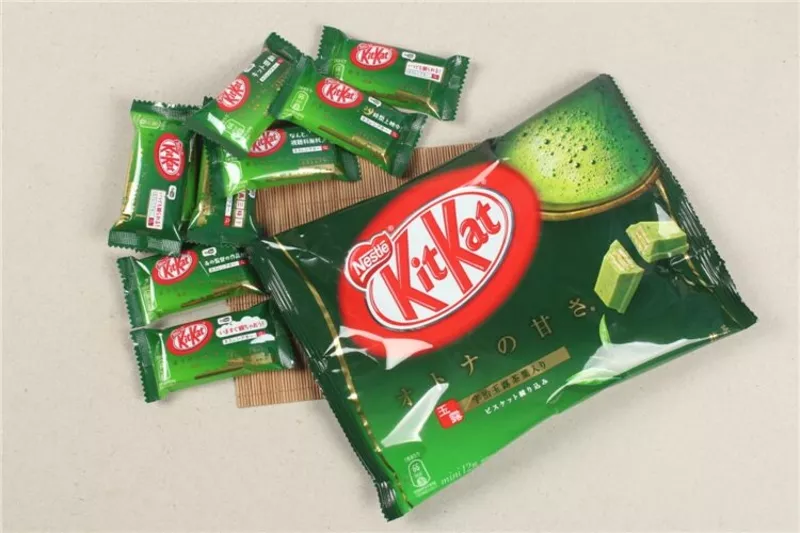 KitKat в японском шоколаде из зелёного чая 3