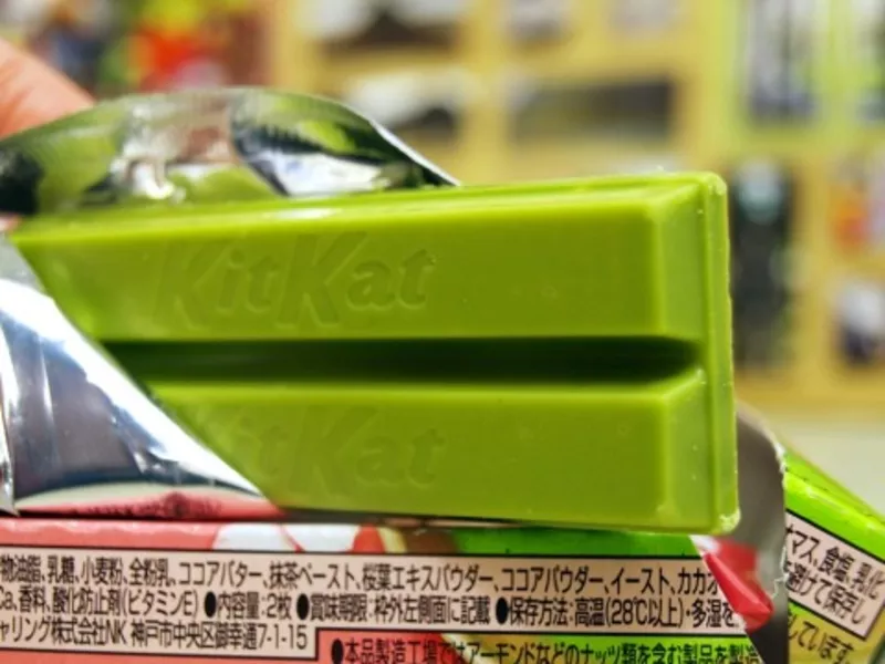 KitKat в японском шоколаде из зелёного чая 5