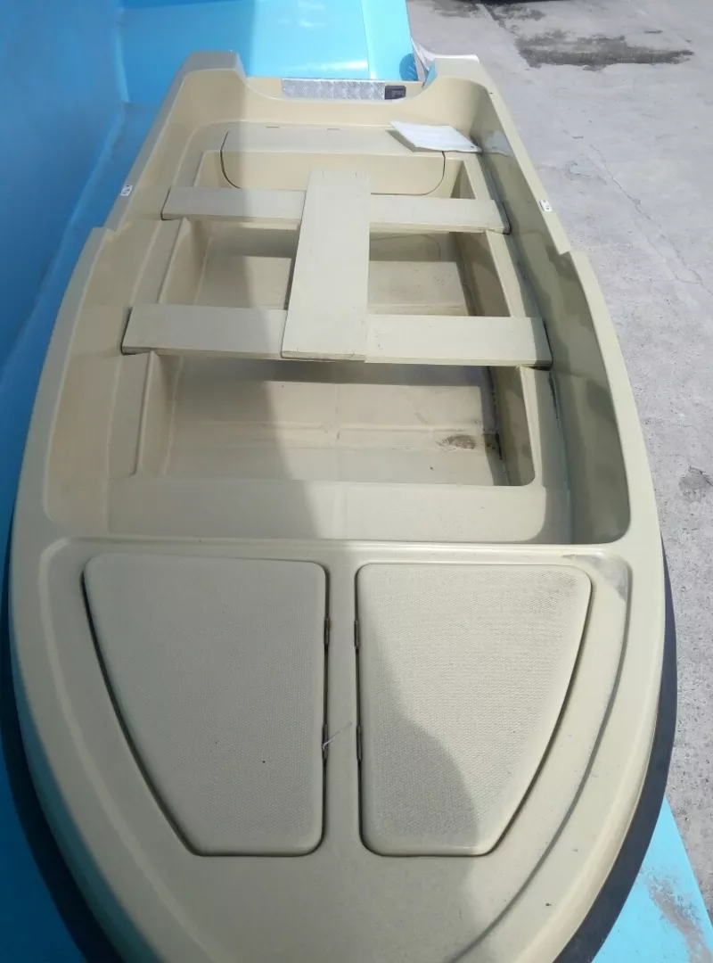 Лодка Nissamaran Laker 410 3