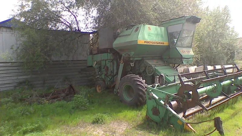 Продам Комбаин для работы 2