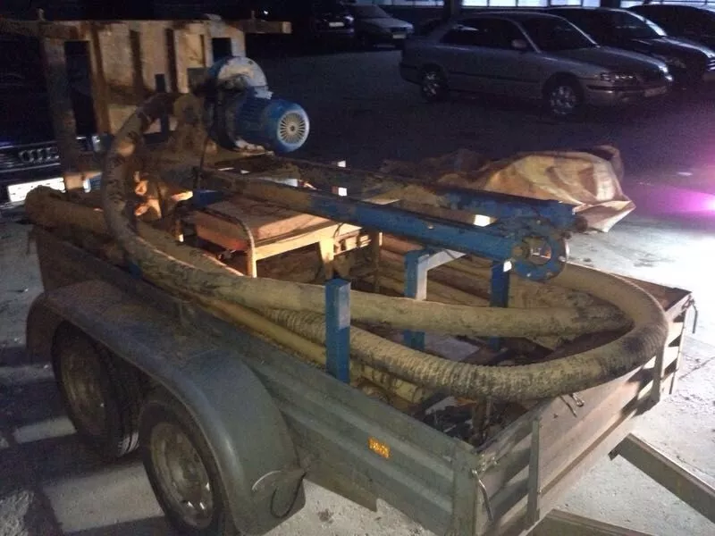  Продам буровую установку под воду на базе прицепа.