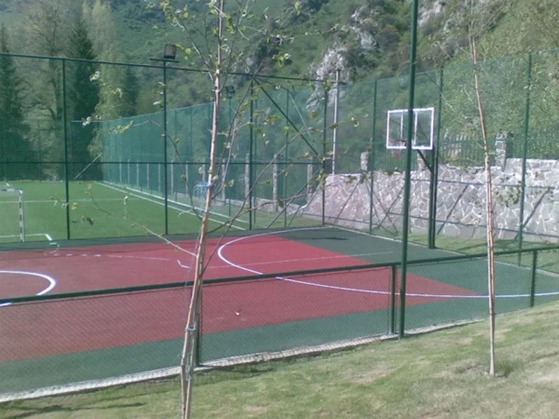 Строительство универсальных площадок(волейбол, баскетбол)