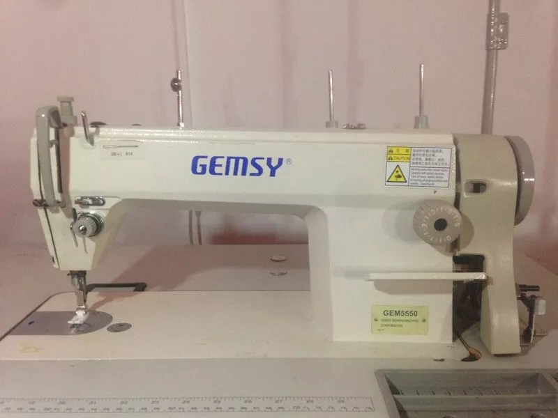 Продам швейную машину Gemsy GEM 5550
