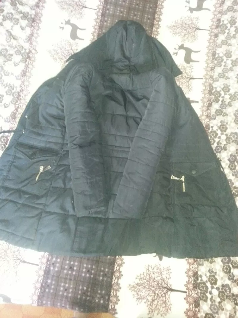 Продам зимнею женскую куртку 3