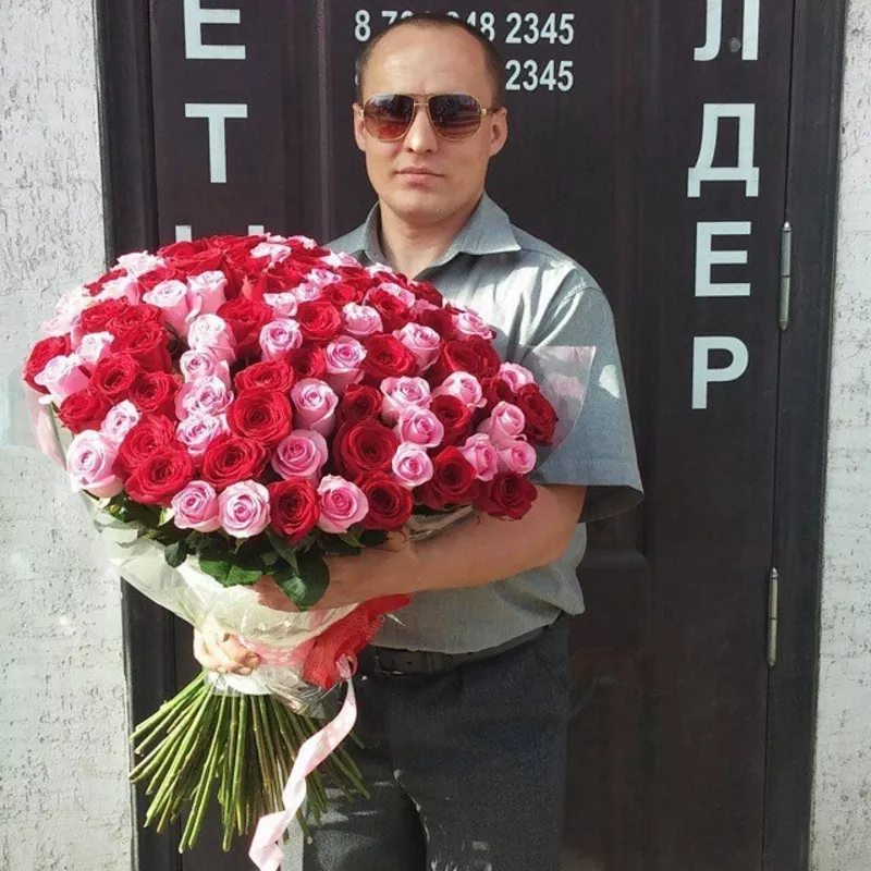 Букет из  101 розы розового и красного цвета 50 см 3