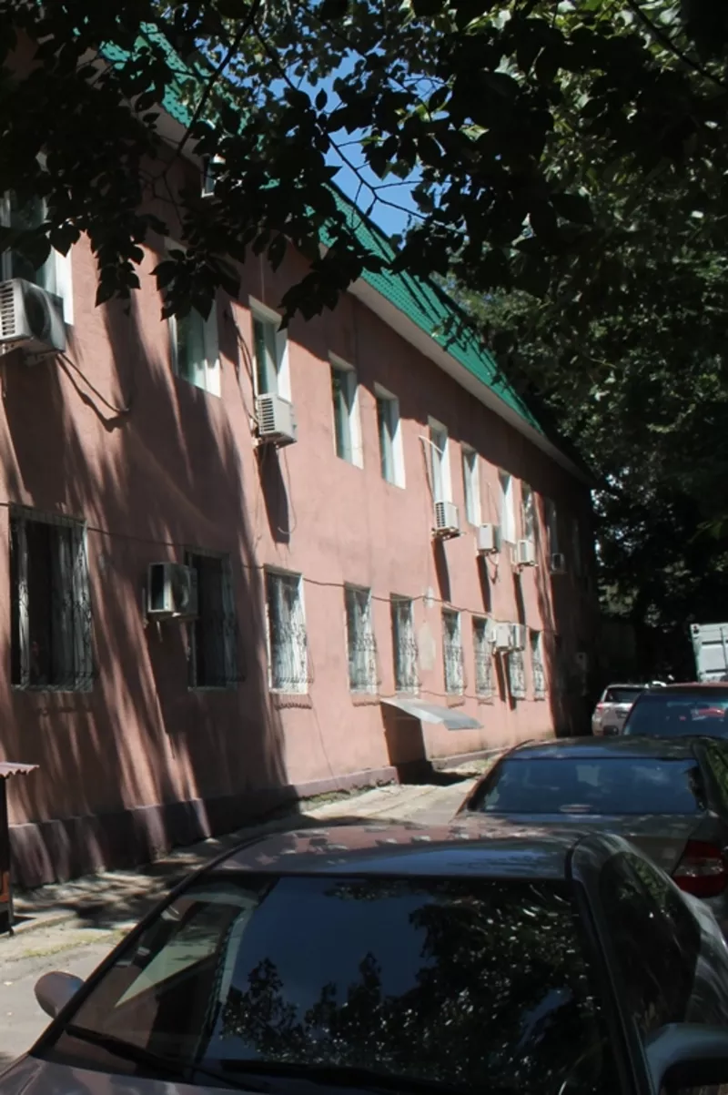 Здание площадью 2100 м²,  Райымбека — Чайковского за 651000000 2