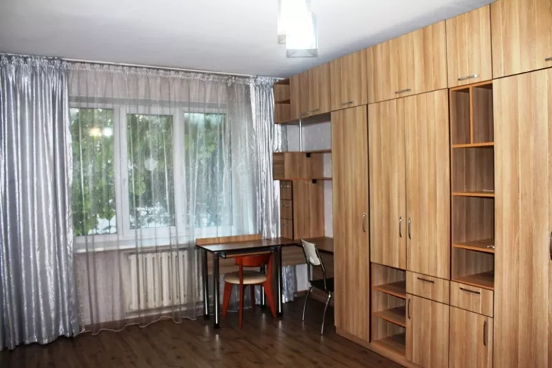 3-комнатная квартира,  проспект Гагарина — Жандосова  3