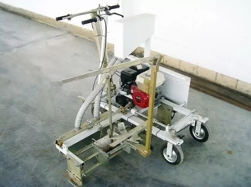 Машина дорожной разметки Шмелёк ХП Структура 2