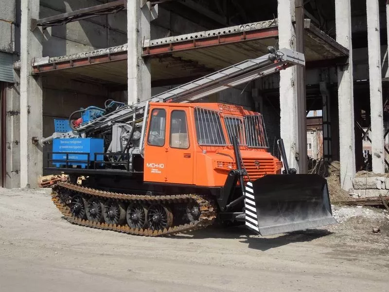 Буровая установка УРБ-4Т на шасси гусеничного трактора МСН-10-003-001 2