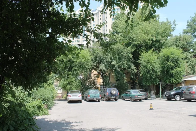 2-комнатная квартира,  проспект Абылай хана 94 — Кабанбай батыра 5