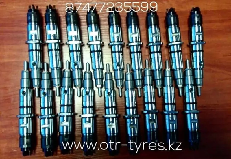 Топливная форсунка Cummins 0445120199 2