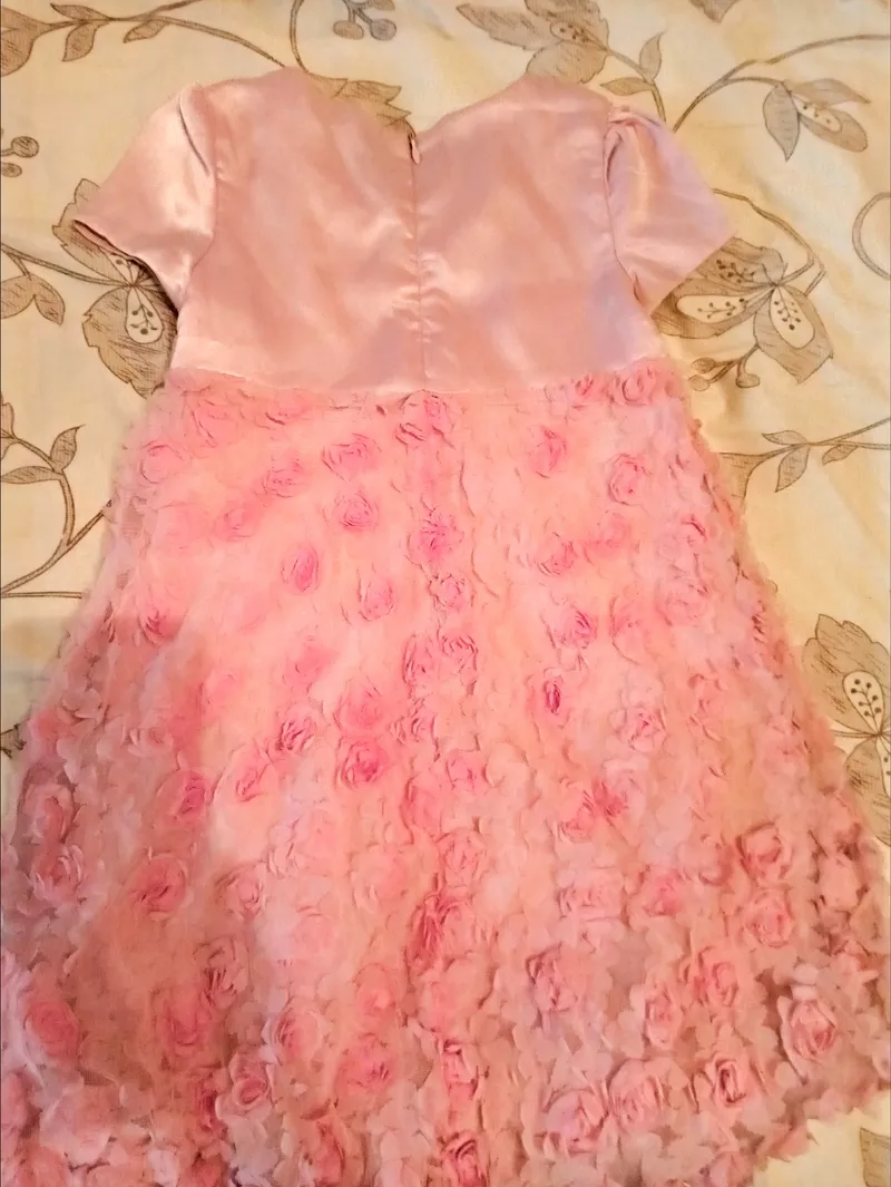 Нежное платье для принцессы,  Deloras,  на рост 110 см,  недорого