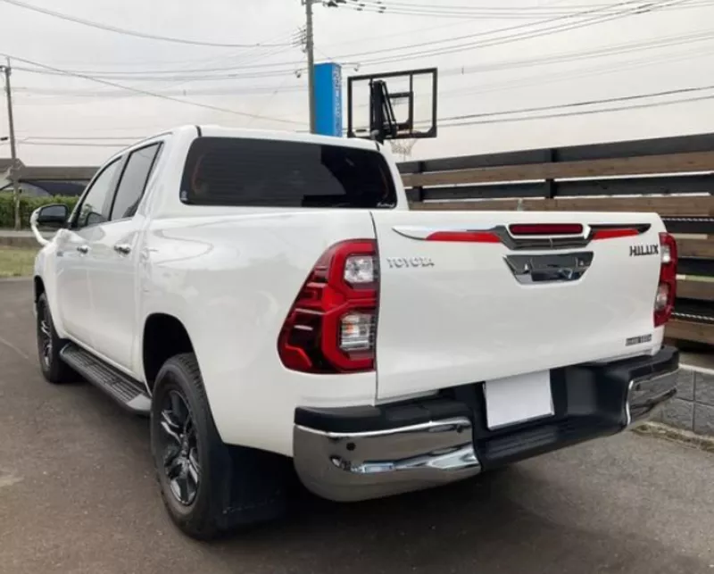 TOYOTA HILUX RHD (DOUBLE CAB) 2021 MODEL 4