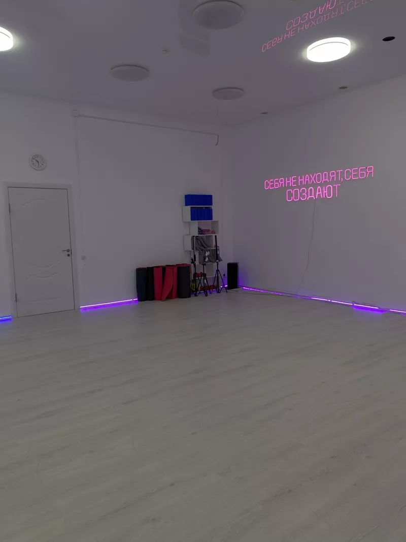 Сдается зал-студия  для групповых занятий,  танцевальных,  спортивных 3