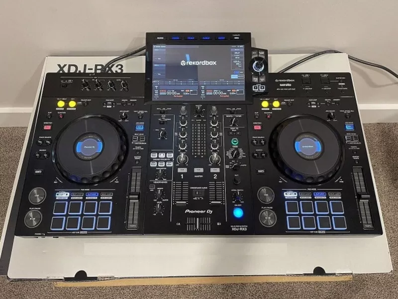 Pioneer OPUS-QUAD,  Pioneer XDJ-RX3,  Pioneer XDJ-XZ,  Pioneer CDJ-3000 4