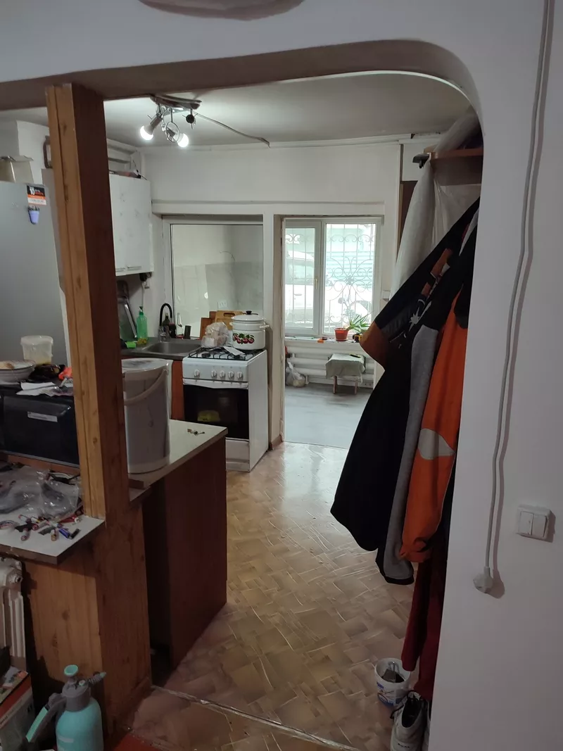 Продам часть дома в центре . 5